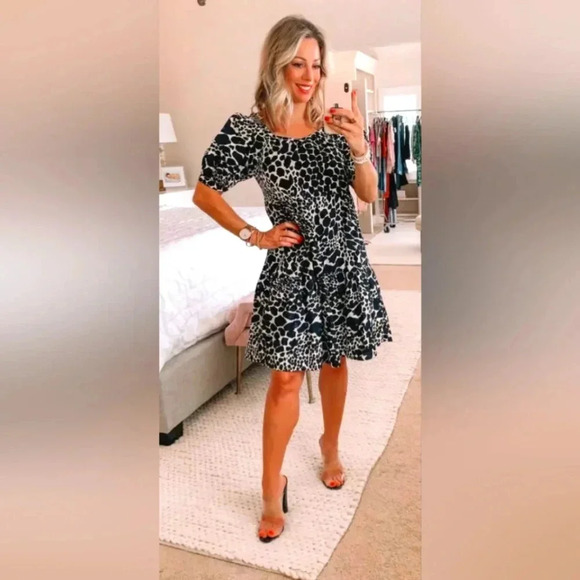 *NWT* Who What Wear Leopard Print Short Puff Sleeve Dress W/pockets Size Small - Picture 3 of 10